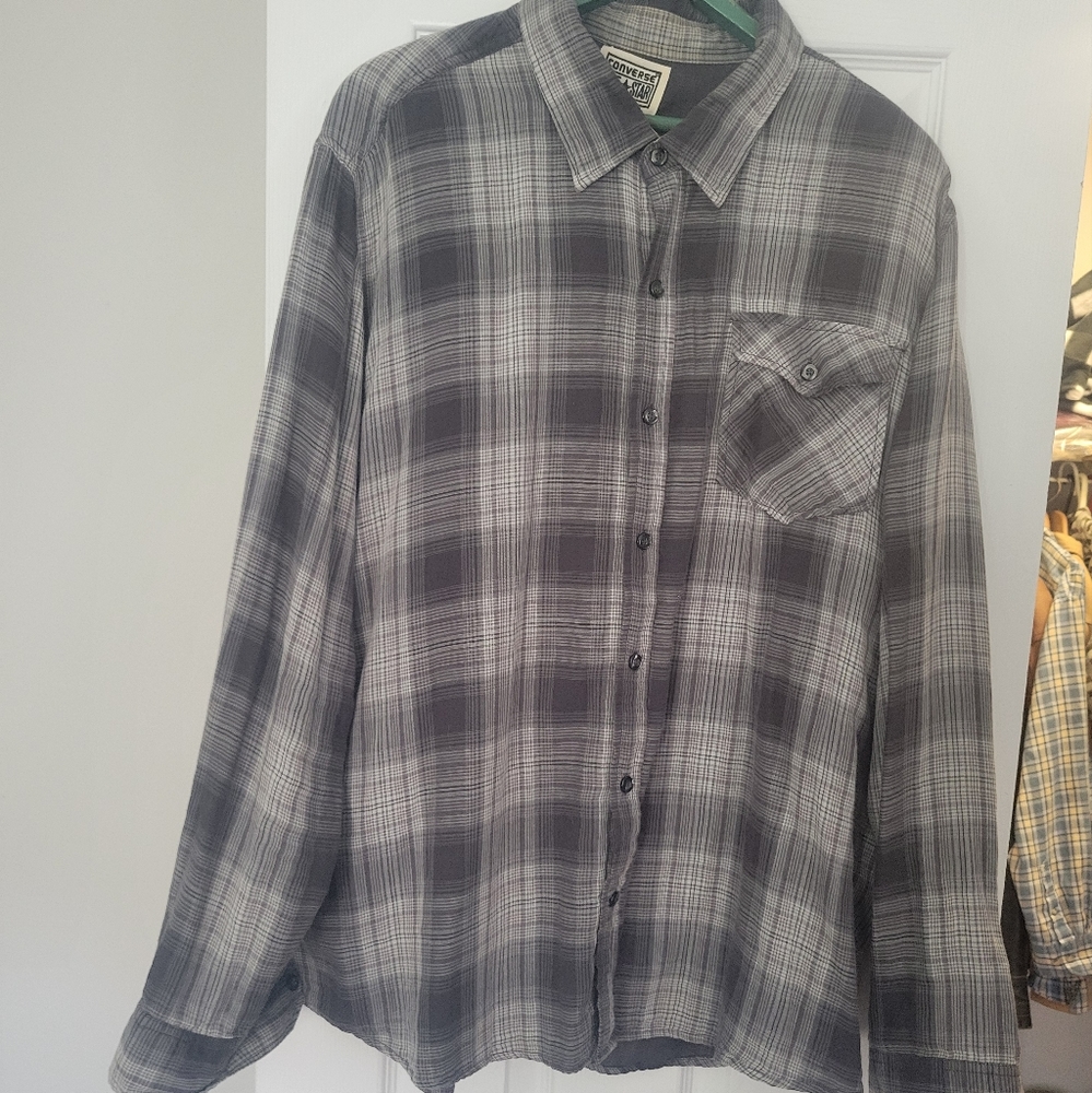 Xl button shirt